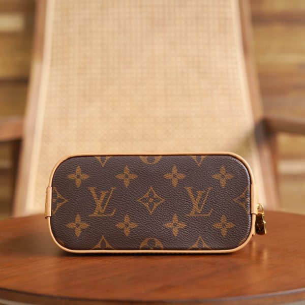 L V Alma nano M82717