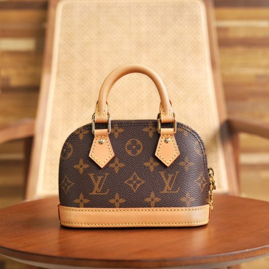 L V Alma nano M82717