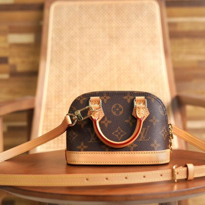 L V Alma nano M82717