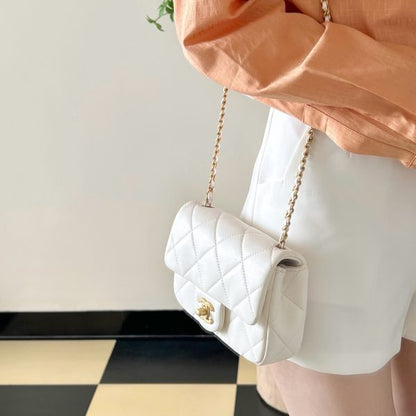 C hanel 24s cf Classic handbag(White)