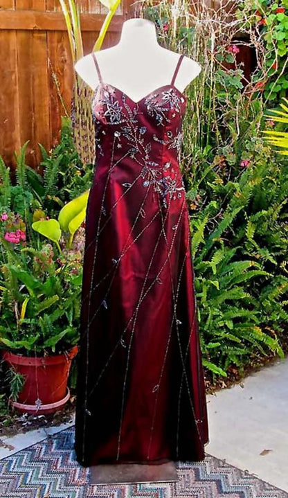 Burgundy Gorgeous Vintage Fashion Elegant Exquisite Beaded Long Satin Ball Gown Evening Dress Party Dress Matching Shawl gh3427