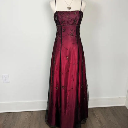 Burgundy Spaghetti Straps Exquisite Beaded Long Tulle Ball Gown Evening Dress prom dress gh3208