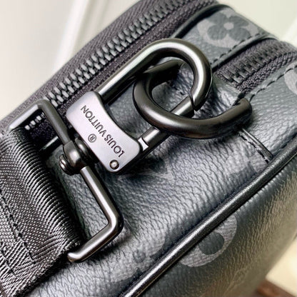 Louis Vuitton M46955 Alpha Messenger