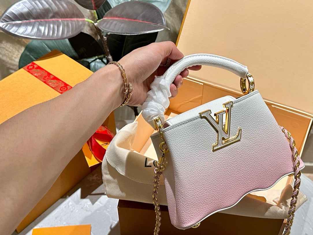 Louis Vuitton Capushell Mini M25058