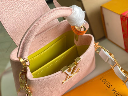 Louis Vuitton Capushell Mini M23363