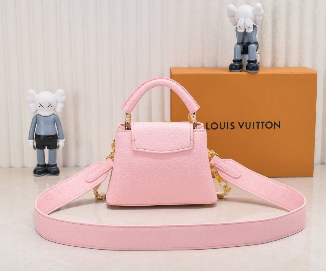 Louis Vuitton Capushell Mini M23363