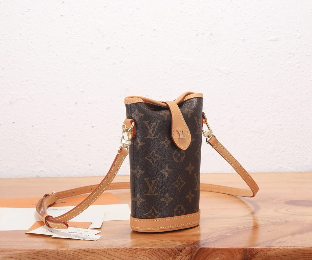 Louis Vuitton Fold Me Pouch M80874