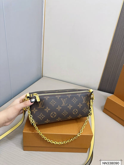 Louis Vuitton M11672 Bloom Pouch