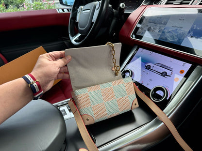 Louis Vuitton N40674 Steamer Wearable Wallet