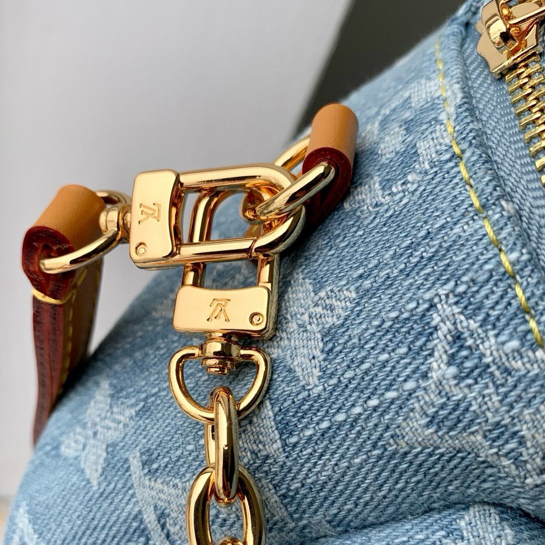 Louis Vuitton M83353 Mini Bumbag