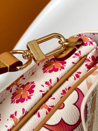 Louis Vuitton M11461 Pochette Métis