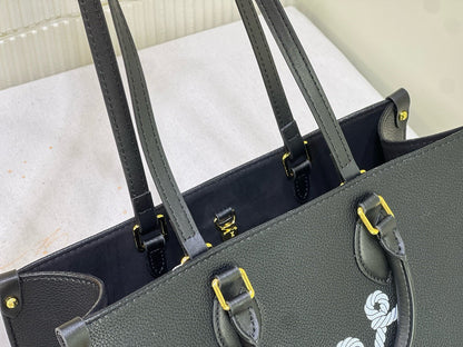 Louis Vuitton M24834 OnTheGo MM