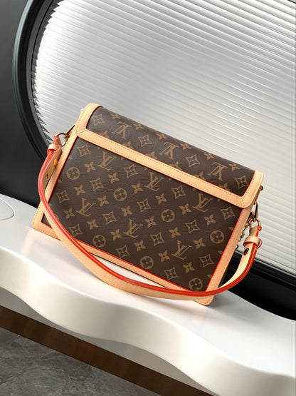 Louis Vuitton M47149 Dauphine Soft GM
