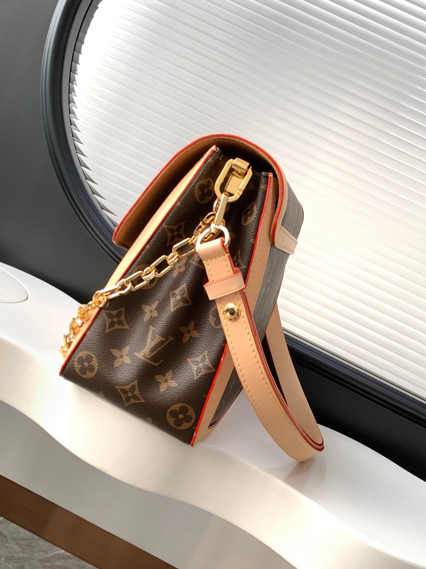Louis Vuitton M47149 Dauphine Soft GM