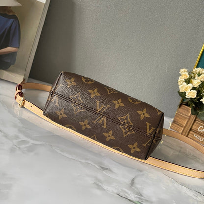 Louis Vuitton M12019 Lockit BB