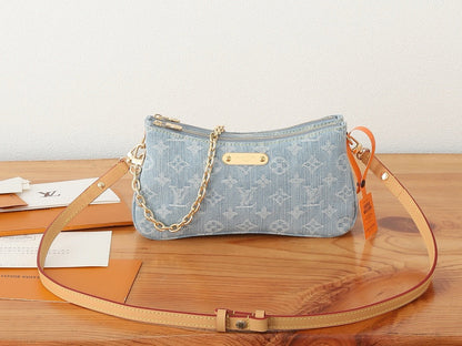 Louis Vuitton M83532 Liv Pochette