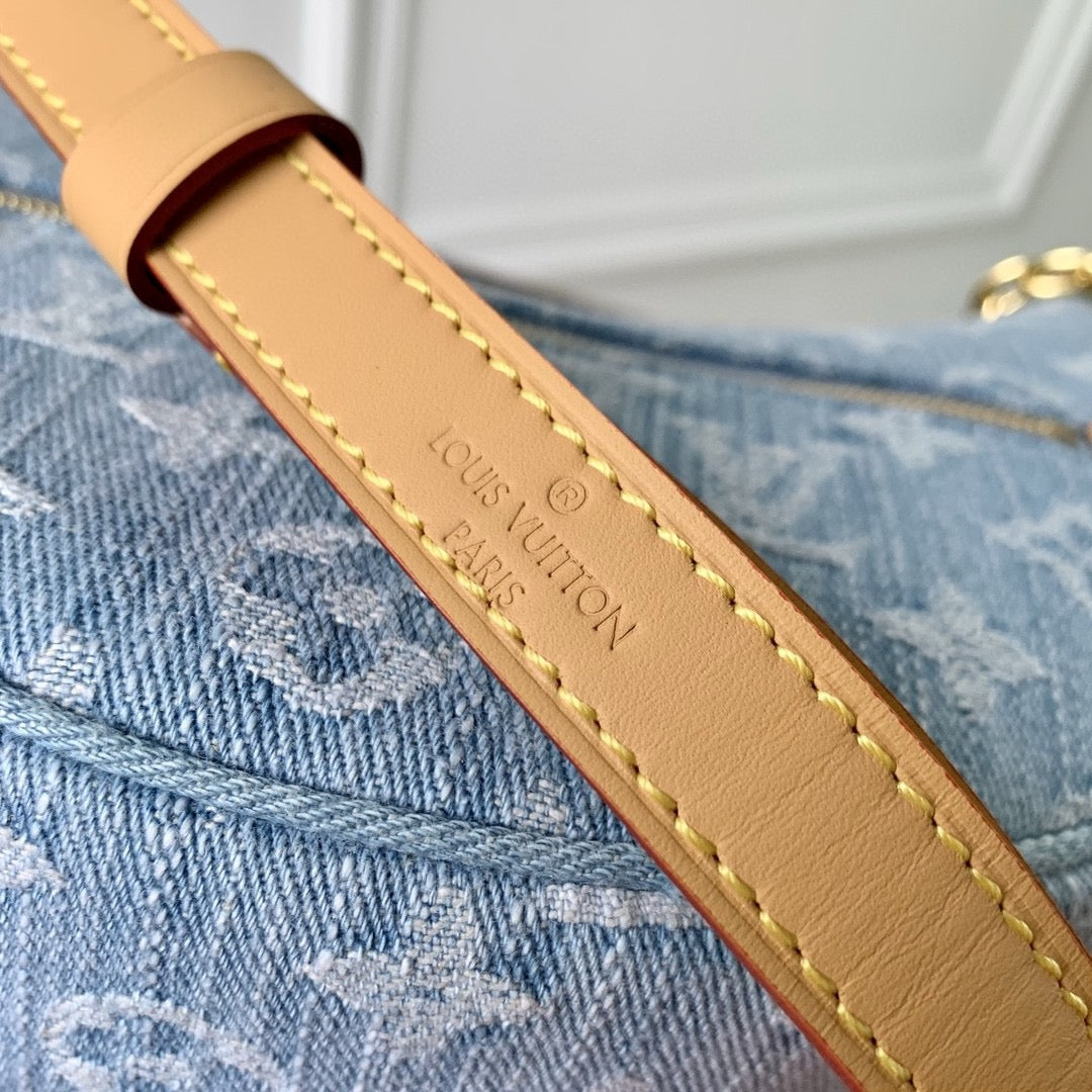 Louis Vuitton M24846 Loop