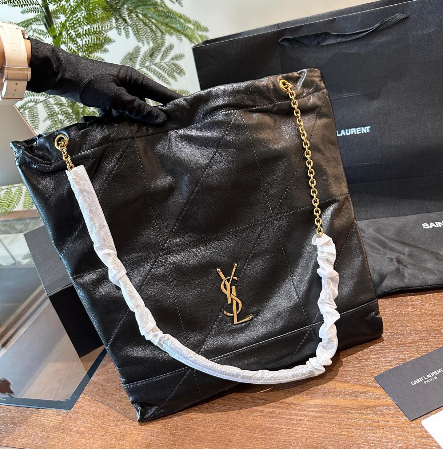 SAINT LAURENT JAMIE 4.3 POCHON aus Lammleder