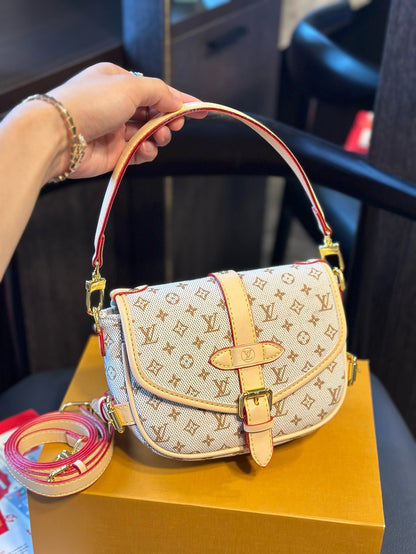 Louis Vuitton M12327 Saumur BB