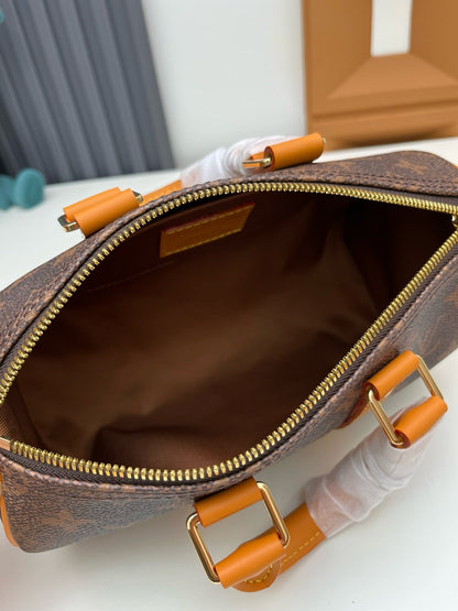 Louis Vuitton M11542 Keepall Bandoulière 25