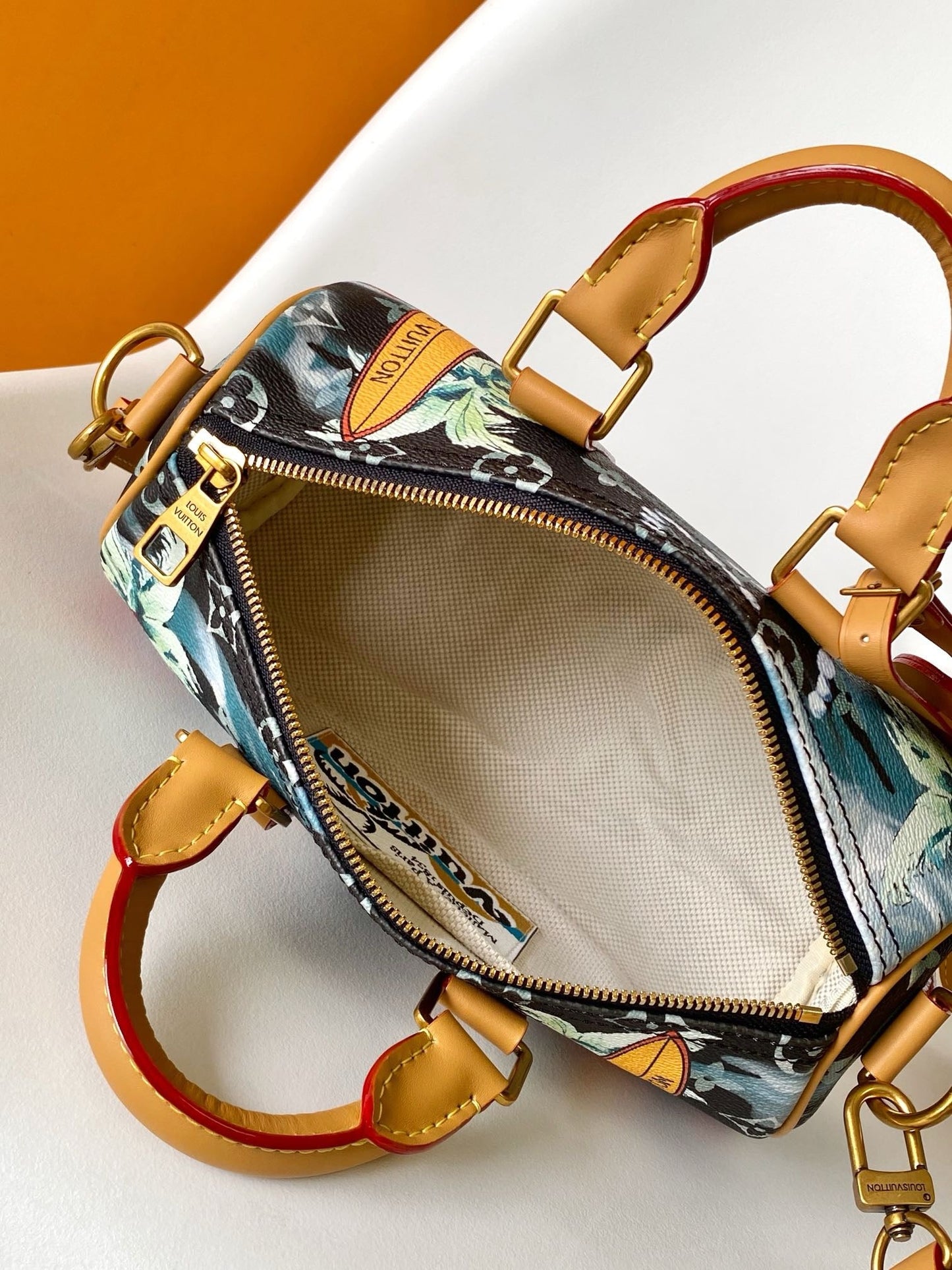 Louis Vuitton M25440 Keepall Bandoulière 25