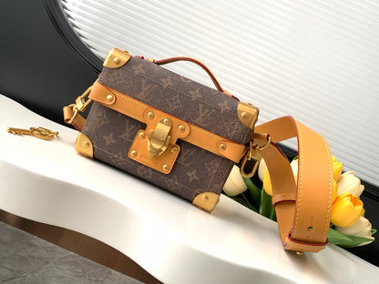 Louis Vuitton M11535 Soul Trunk