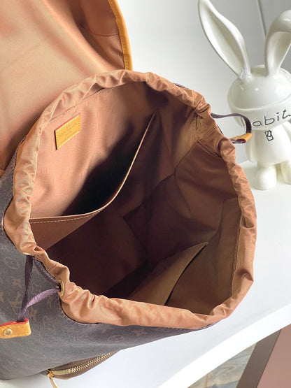 Louis Vuitton M11540 Montsouris Backpack
