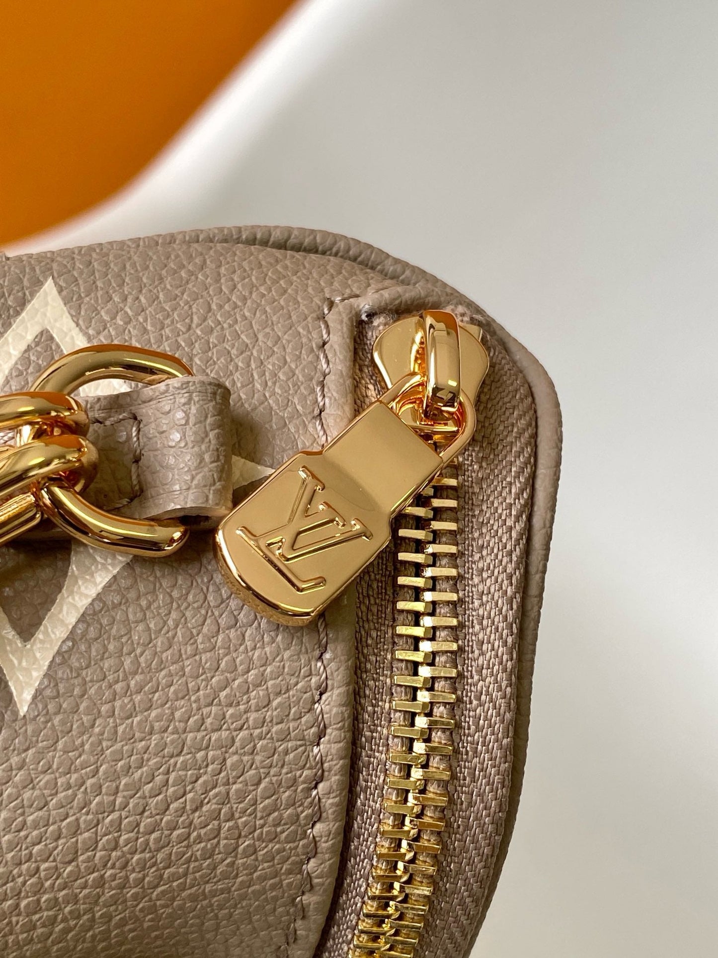 Louis Vuitton M83219 Mini Bumbag