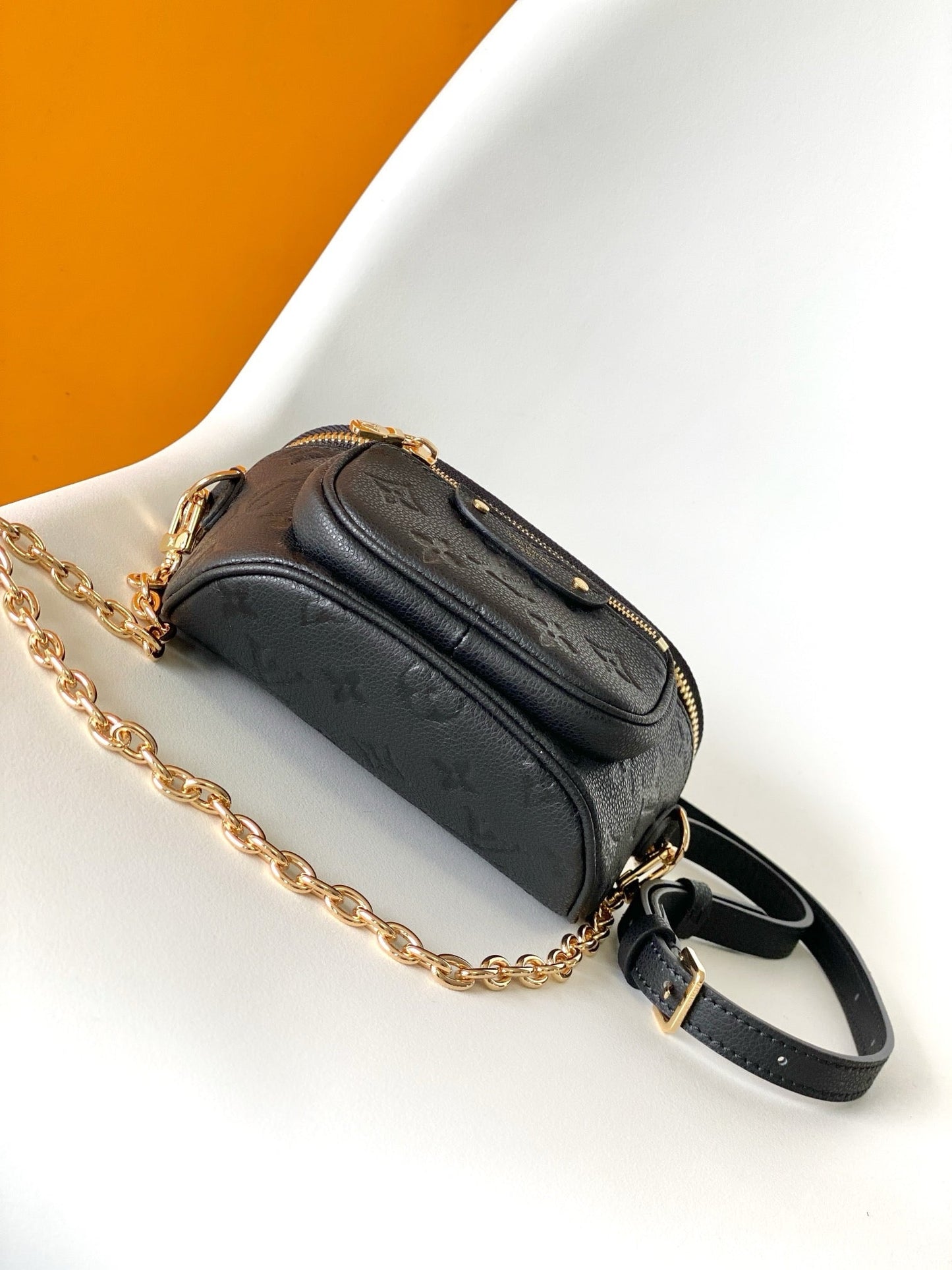 Louis Vuitton M46917 Mini Bumbag