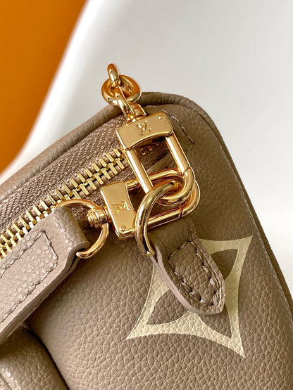 Louis Vuitton M83219 Mini Bumbag