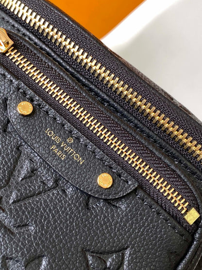 Louis Vuitton M46917 Mini Bumbag