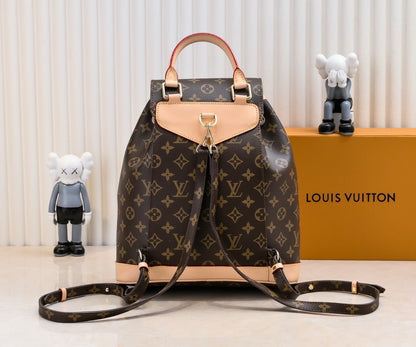 Louis Vuitton M11198 Montsouris PM