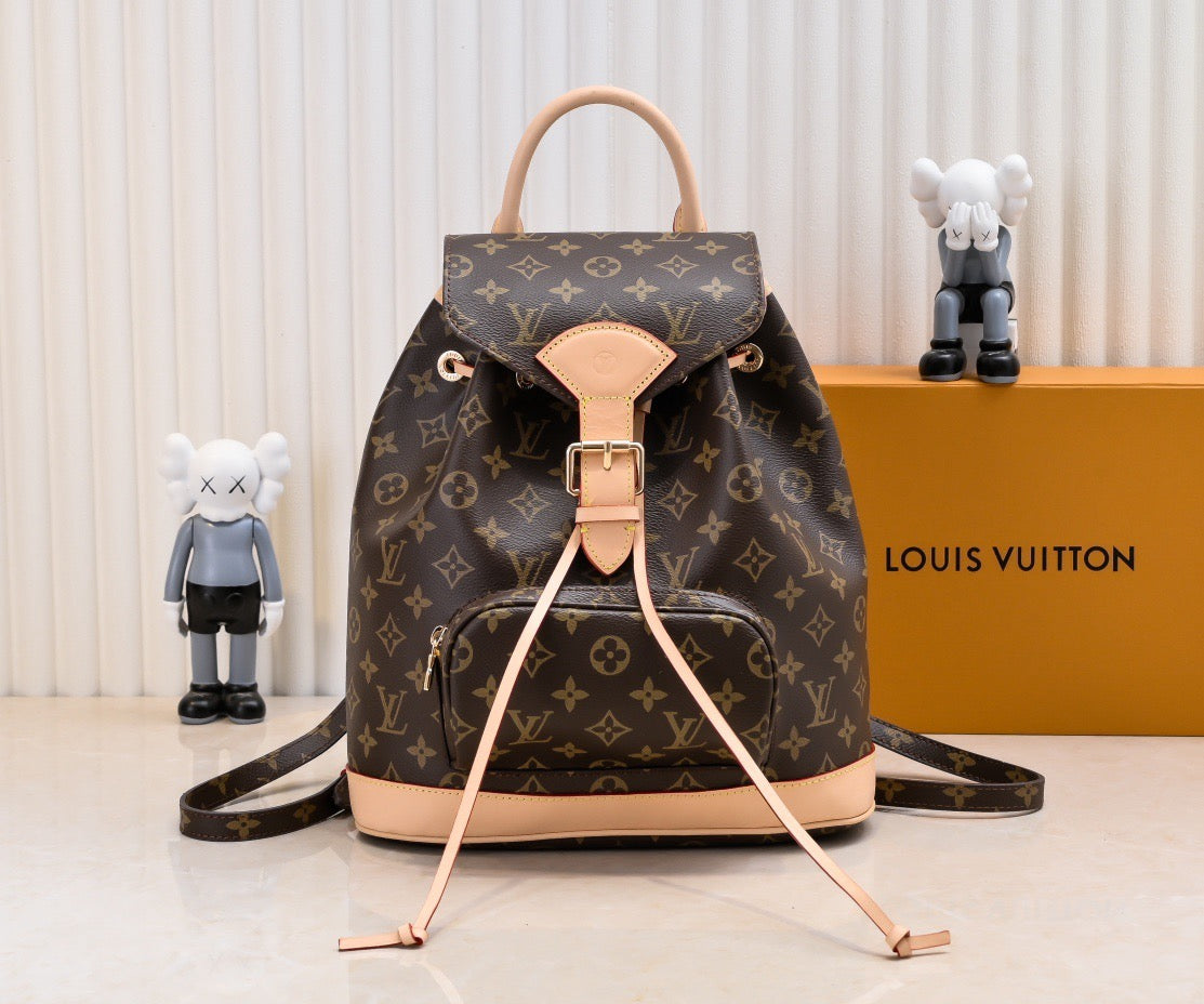 Louis Vuitton M11198 Montsouris PM