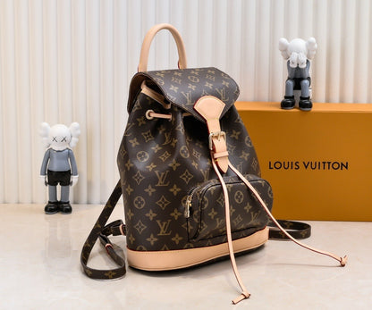 Louis Vuitton M11198 Montsouris PM