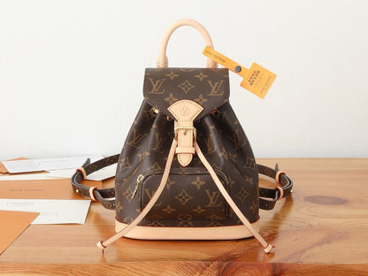 Louis Vuitton M11199 Montsouris Mini
