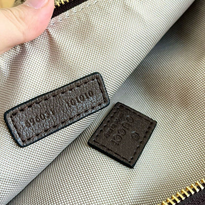 GUCCI Medium belt bag