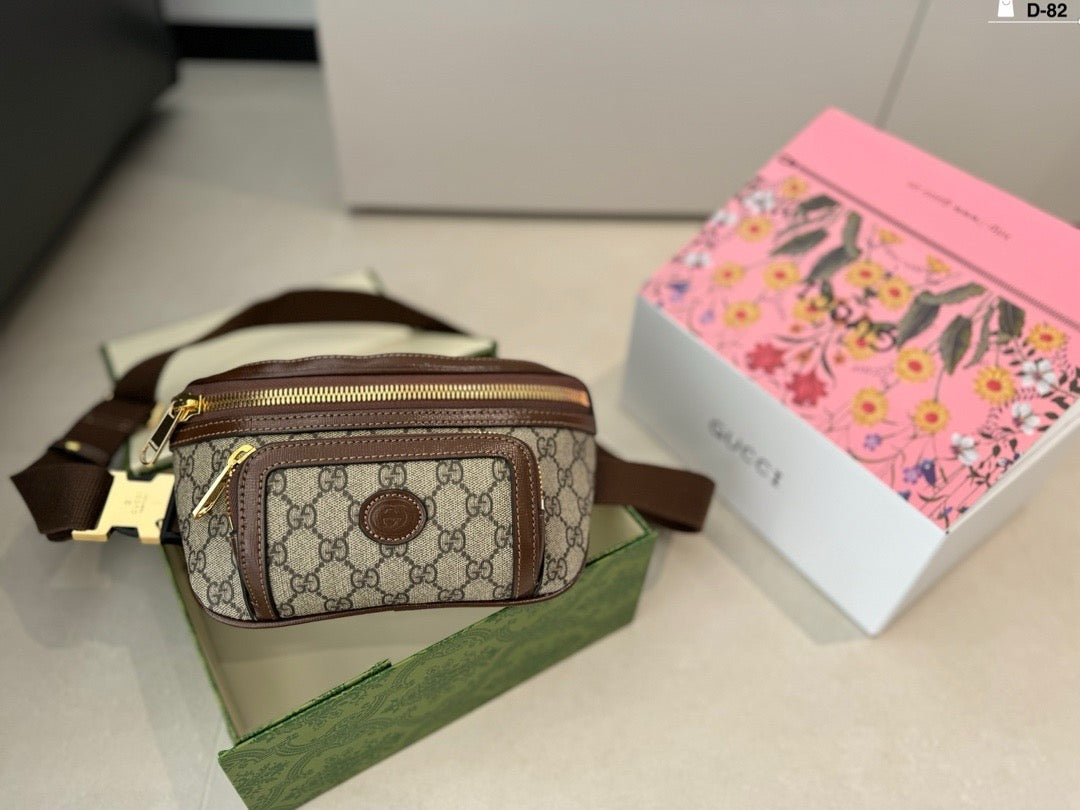 GUCCI Small belt bag with Interlocking G