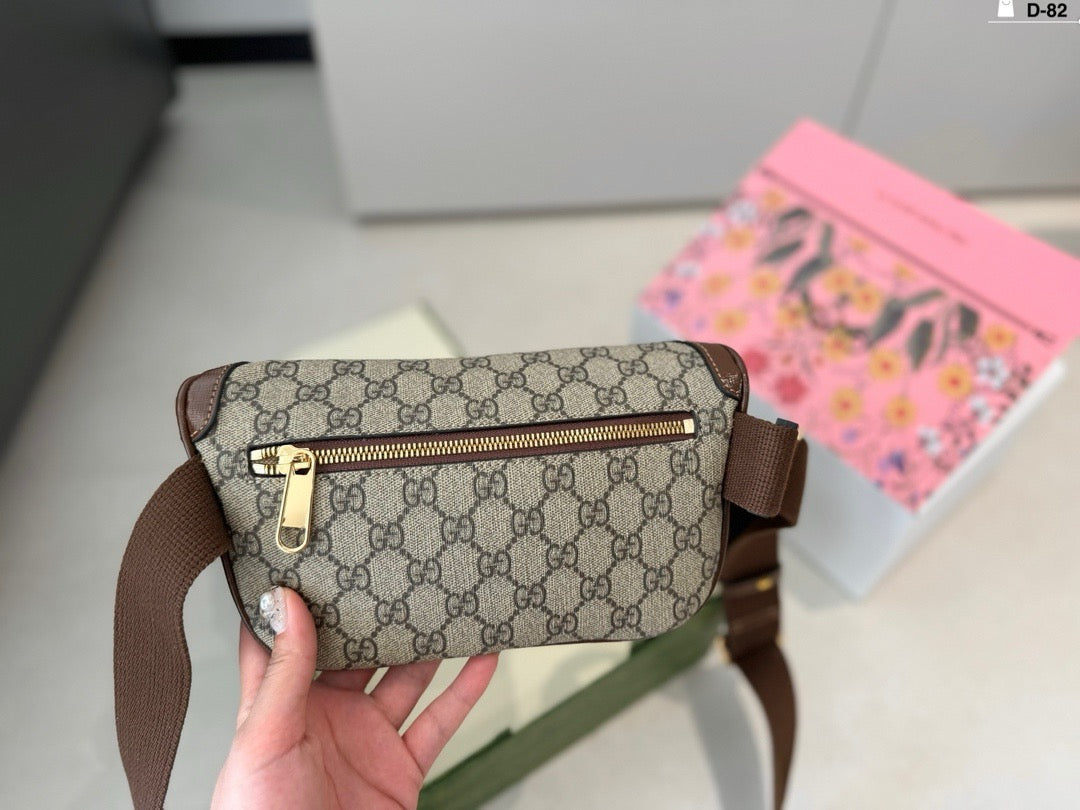 GUCCI Small belt bag with Interlocking G