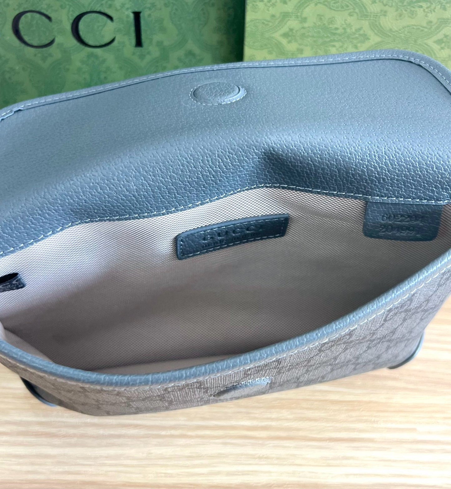 GUCCI Ophidia small belt bag