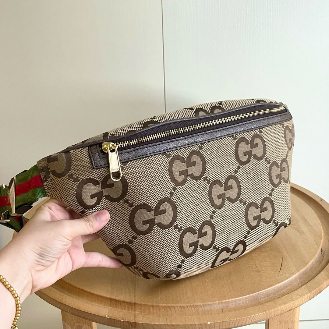 GUCCI Medium belt bag