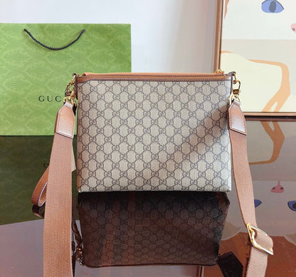 GUCCI Medium messenger bag