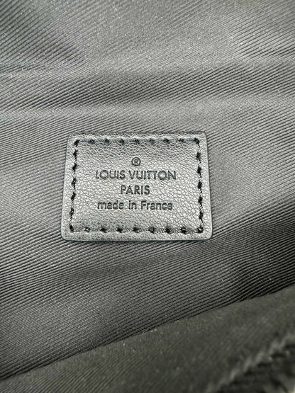 Louis Vuitton M46035 Discovery Bumbag PM