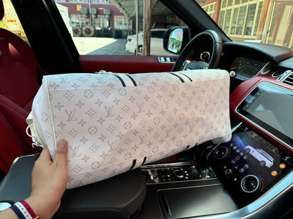 Louis Vuitton M11687 Keepall Sport