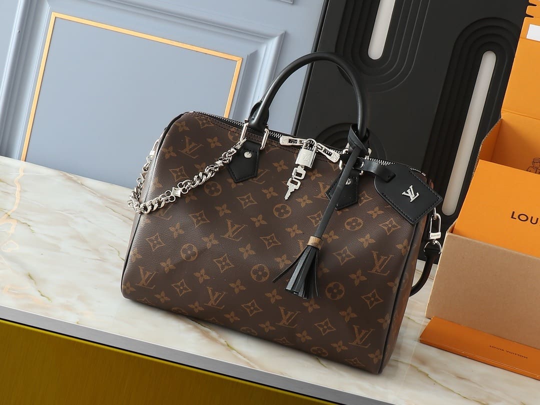 Louis Vuitton M12243 Speedy Soft 30 Dark