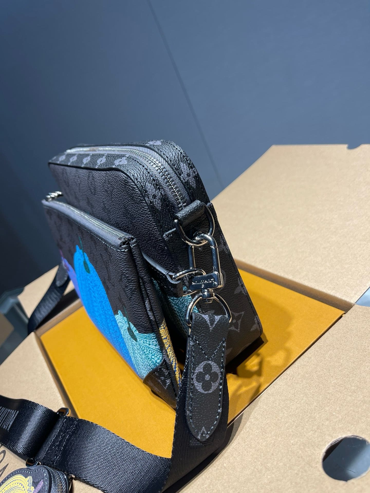 Louis Vuitton x YK Trio Messenger M46435