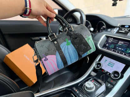 Louis Vuitton x YK Keepall 25 M46437