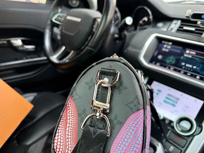 Louis Vuitton x YK Keepall 25 M46437