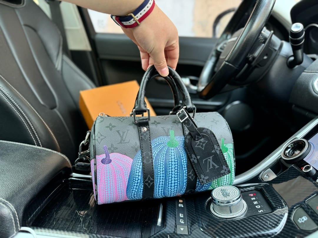 Louis Vuitton x YK Keepall 25 M46437