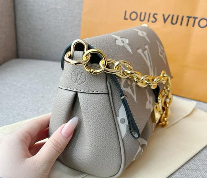 Louis Vuitton M45836 Favourite Bag