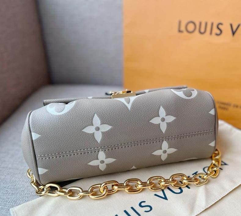 Louis Vuitton M45836 Favourite Bag